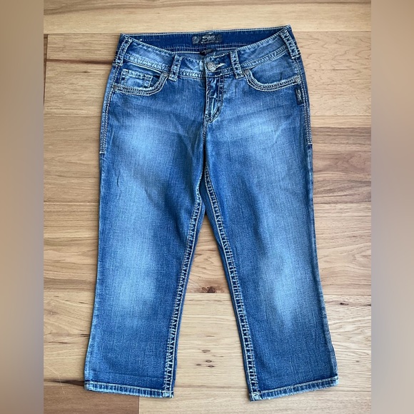 Silver Jeans Denim - Silver Jeans Capris, Suki Surplus Capri
